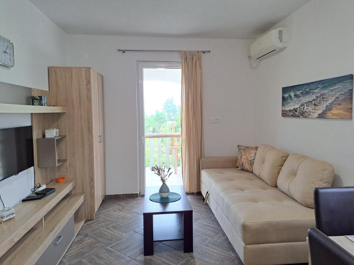 Dk Apartments Krasici Тиват Екстер'єр фото