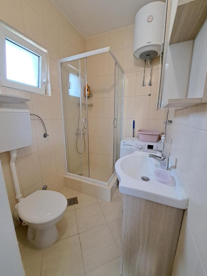 Dk Apartments Krasici Тиват Екстер'єр фото